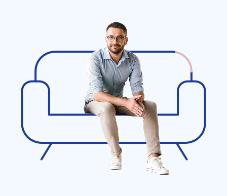 איש יושב על כורסת טיפולים